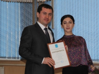 Евгений Чернов поздравил сотрудников коммунальных служб с профессиональным праздником